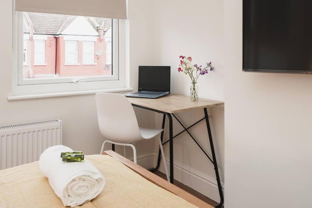 Newly Renovated Modern 4 Bed 3 Bath Apartment Londyn Zewnętrze zdjęcie