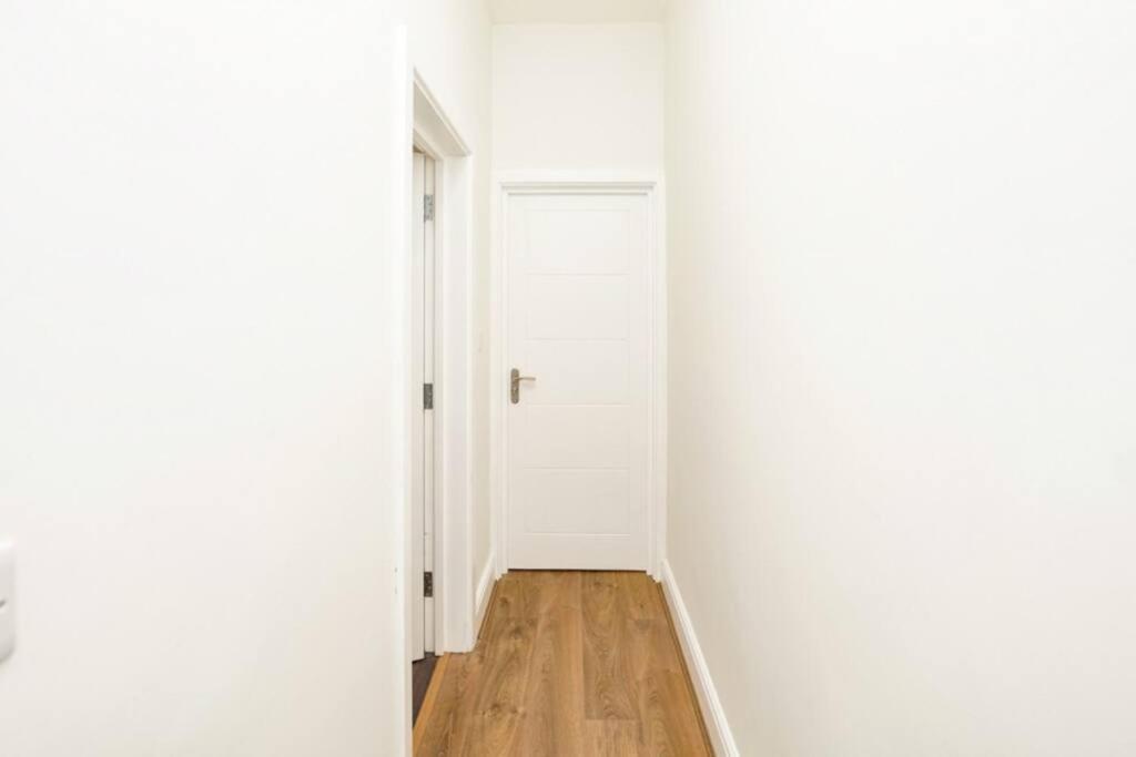 Newly Renovated Modern 4 Bed 3 Bath Apartment Londyn Zewnętrze zdjęcie