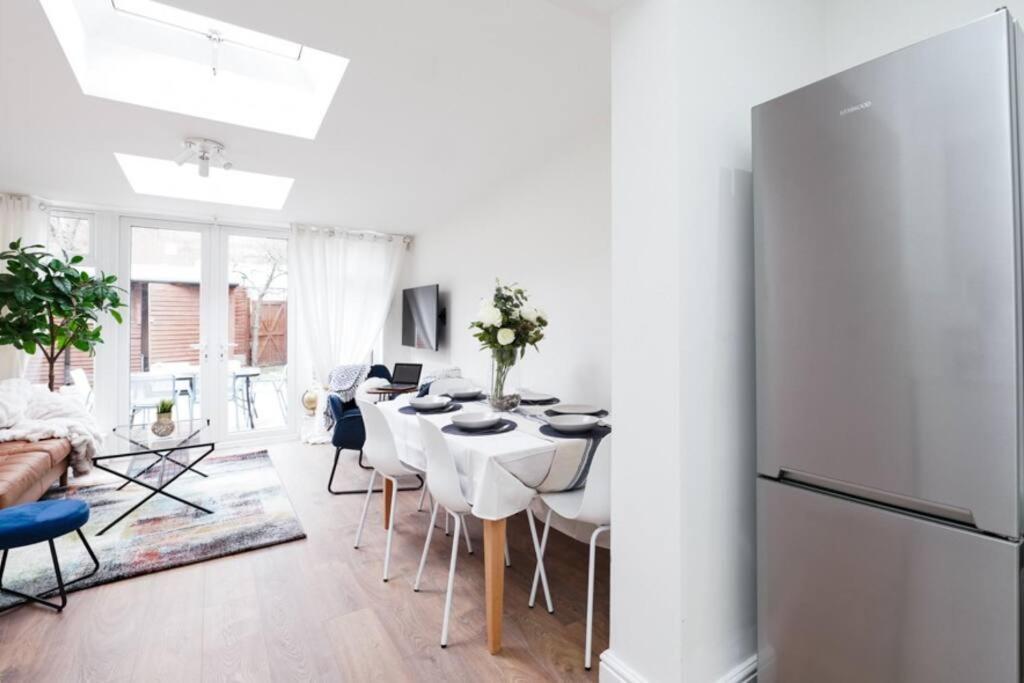 Newly Renovated Modern 4 Bed 3 Bath Apartment Londyn Zewnętrze zdjęcie