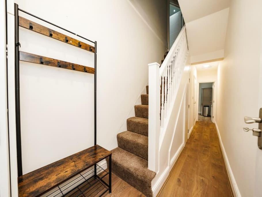 Newly Renovated Modern 4 Bed 3 Bath Apartment Londyn Zewnętrze zdjęcie