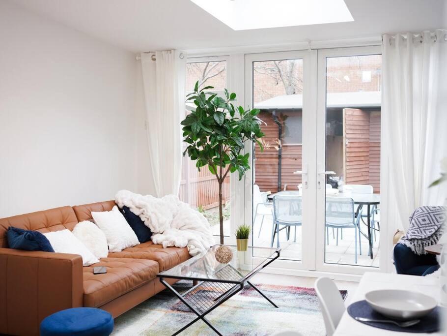 Newly Renovated Modern 4 Bed 3 Bath Apartment Londyn Zewnętrze zdjęcie
