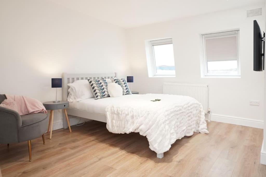 Newly Renovated Modern 4 Bed 3 Bath Apartment Londyn Zewnętrze zdjęcie